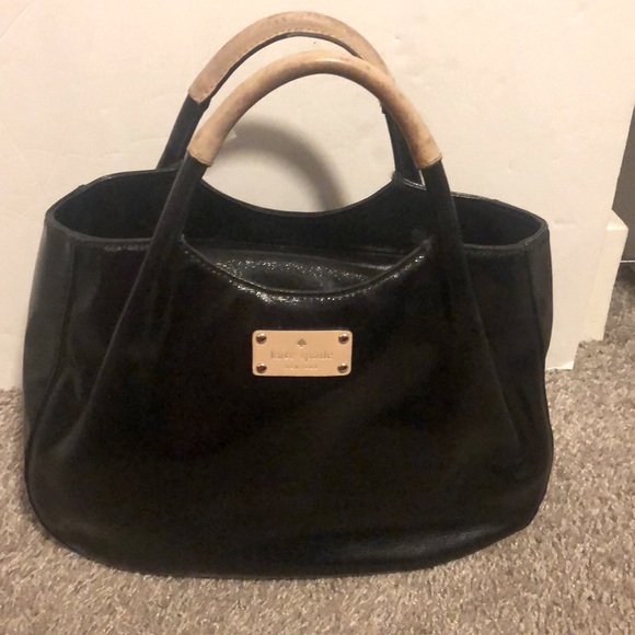 kate spade Handbags - 🌸- Kate Spade Black Satchel with Glossy Finish